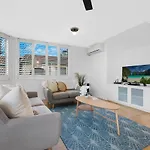 Private Rooftop, 2-Storey Surfers Paradise Apartment With Pool Near Beach!