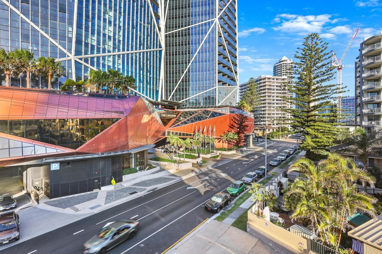 Apartment Private Rooftop, 2-storey Surfers Paradise With Pool Near Beach! Gold Coast