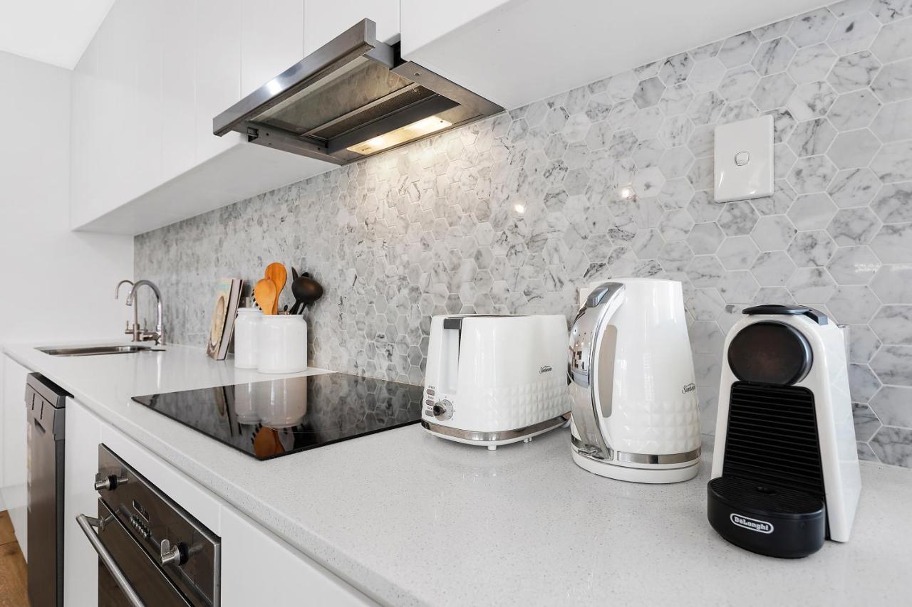 Private Rooftop, 2-storey Surfers Paradise With Pool Near Beach! Apartment *