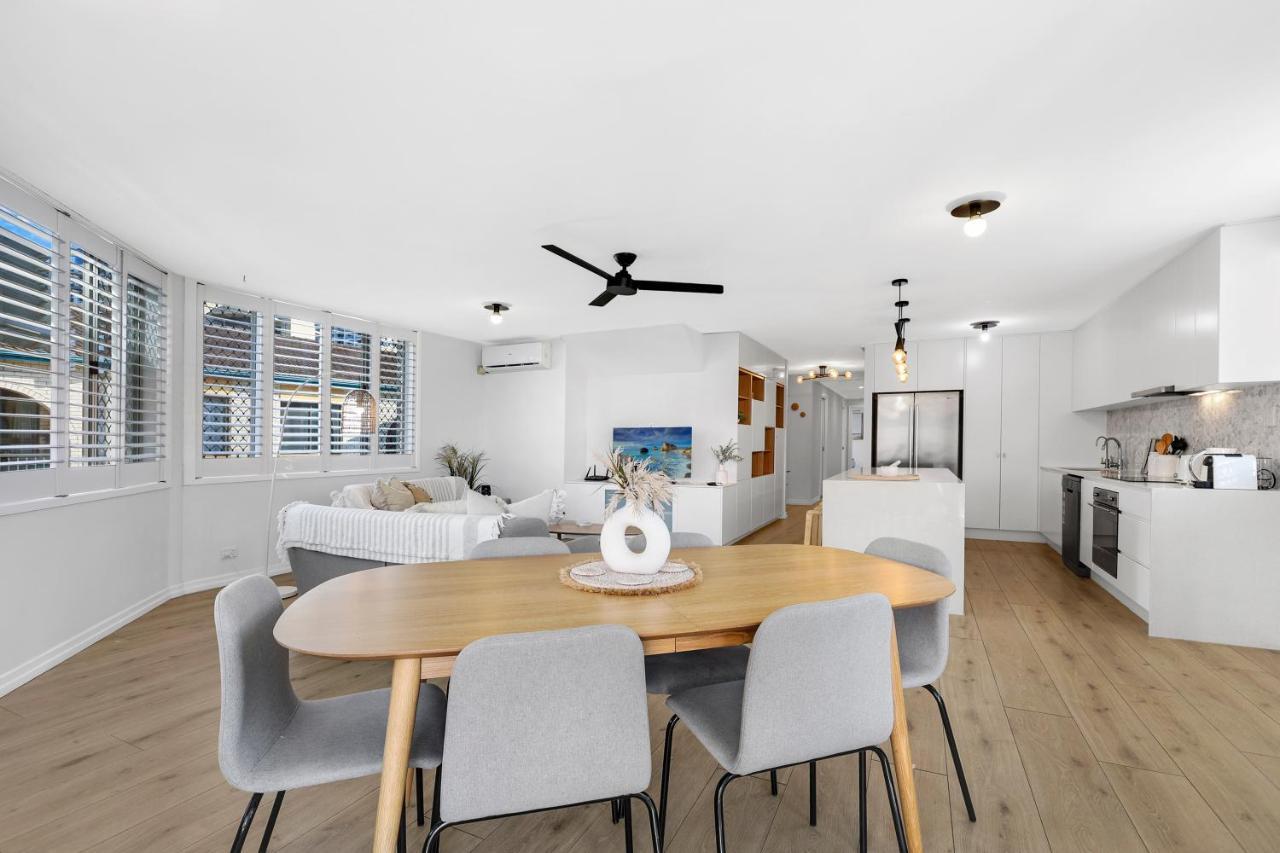 Private Rooftop, 2-storey Surfers Paradise With Pool Near Beach! Apartment *